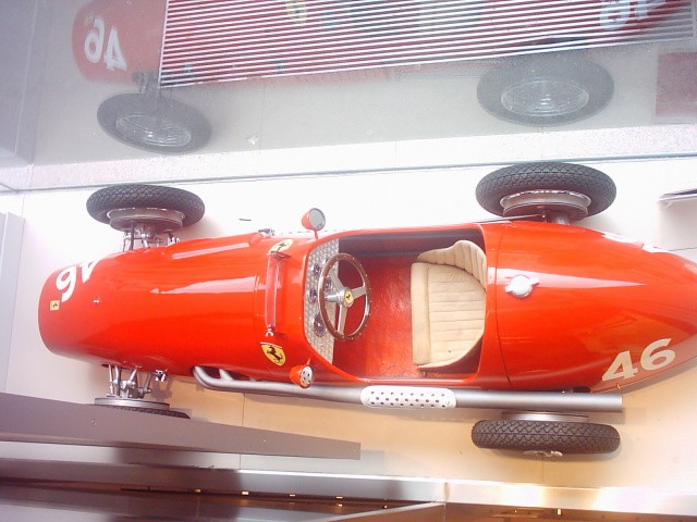 photo ferrari vecchia.jpg